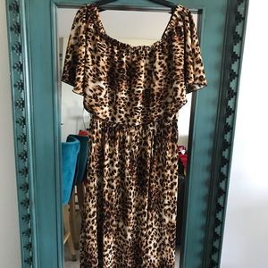 Plus size leopard off shoulder maxi dress